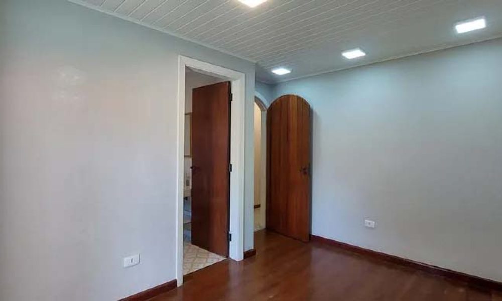 Casa 258 m² em Capivari em Campos do Jordão_ (22)